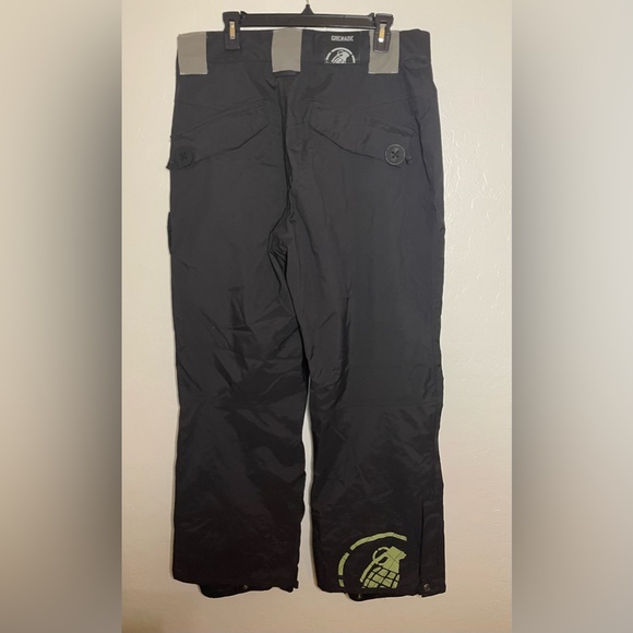 🎉HP🎉EUC- Grenade Men’s (Unisex) Snowboarding Pants in Black Size Medium❄️🏂 - Picture 3 of 15